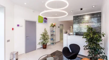 Центр эстетической стоматологии и имплантации Dr.Kamaev (SL Dental Clinic) изображение 3